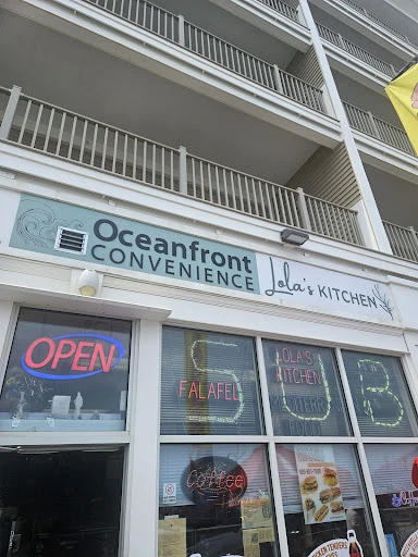 Oceanfront Convenience Store & Lola's Kitchen photo 10